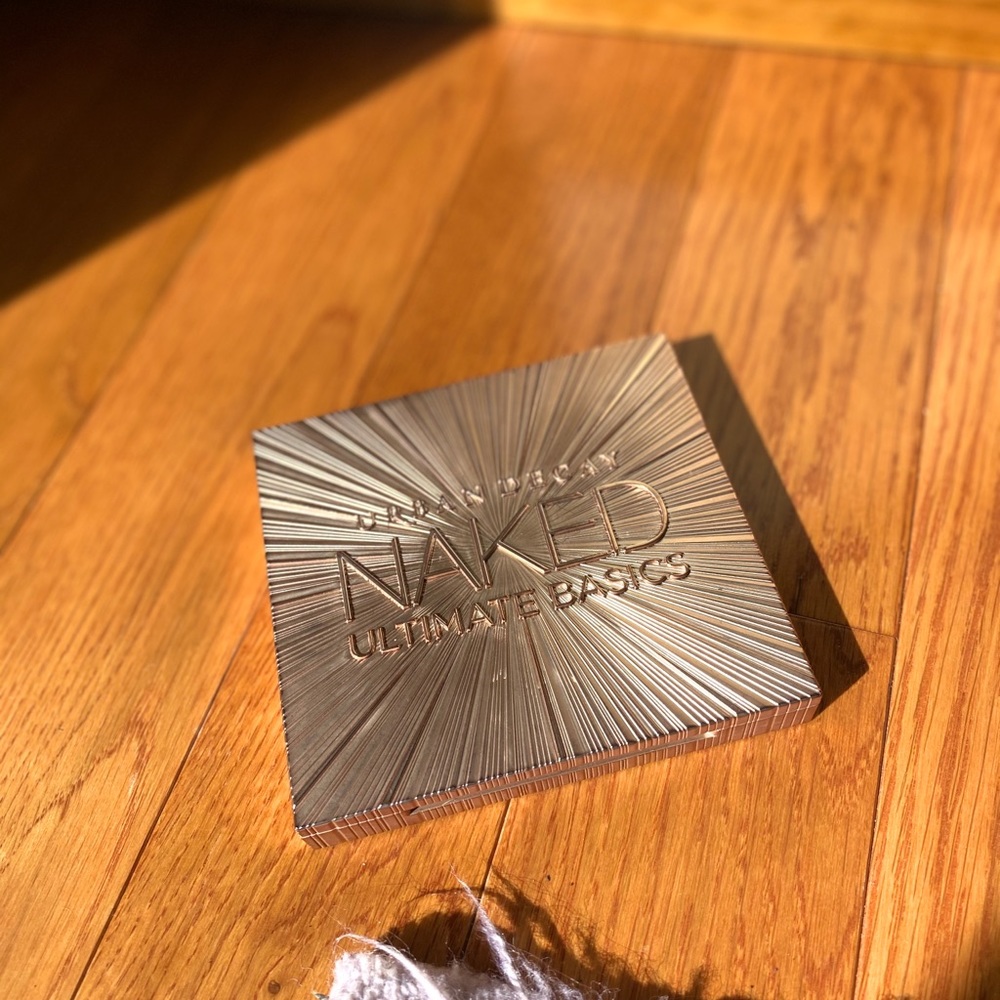 Urban Decay Naked Ultimate Basics Palette